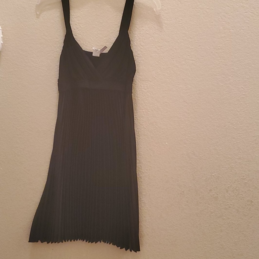 Black Accordion Pleated Mini Dress - L - V-Neck Cocktail Night Out